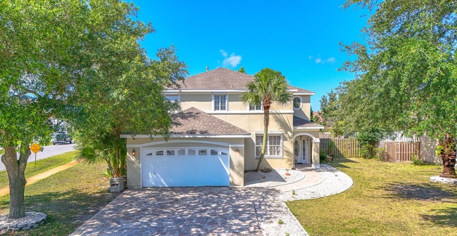 Building Photo - Summerwood!! Application and more info @ https://www.sandseekerrealty.com/long-term-rentals/. Cli...