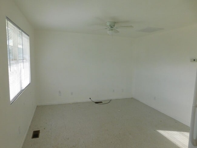 Building Photo - 103 Bailey Meadows