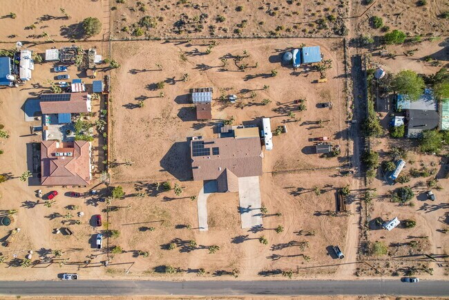 Building Photo - 51025 Burns Canyon Rd