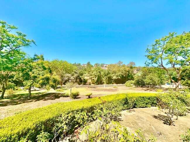 Building Photo - 4286 La Canada Rd