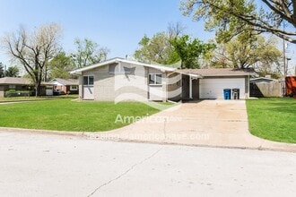 Building Photo - 536 S 102nd E Ave