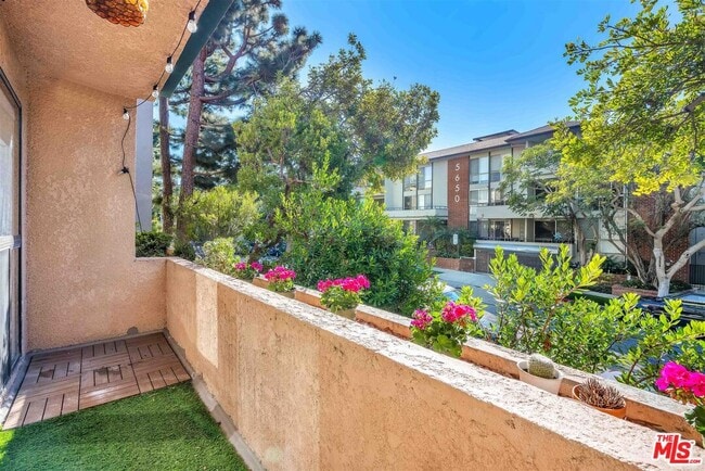 Building Photo - 5651 Windsor Way