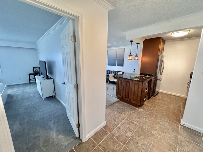 Primary Photo - 303 Atlantic Ave