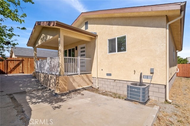 Building Photo - 14815 Country Ln