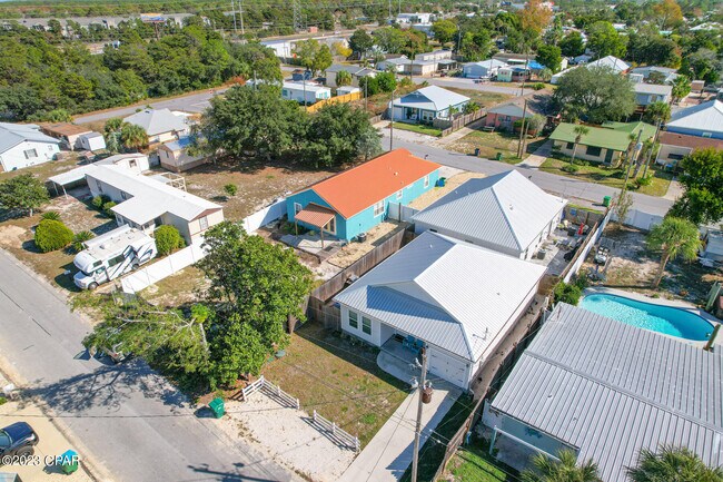 Building Photo - 308 George C Wallace Blvd