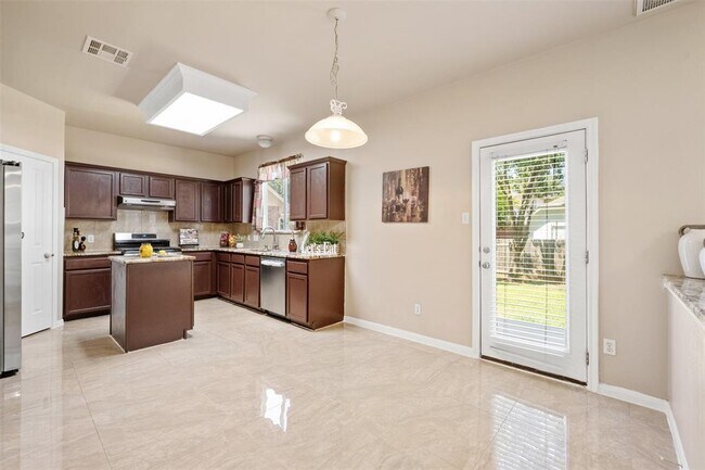 Building Photo - 8807 Priest River Dr
