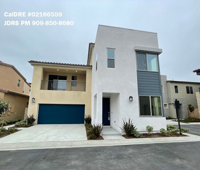 Primary Photo - Lake Forest 3 Bedroom Home