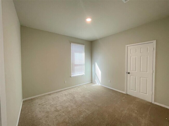 Building Photo - 809 Mourning Dove Ln