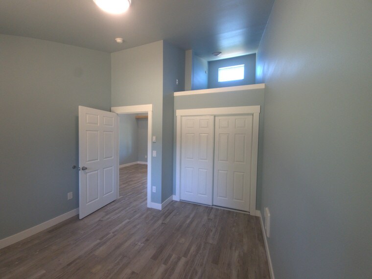 Building Photo - 751 Point Brown Ave SW