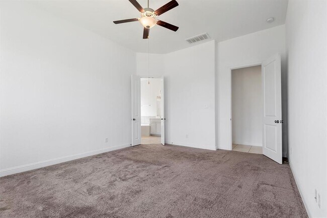 Building Photo - 28215 Whitmore Bend Dr