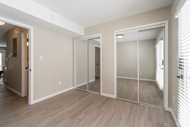 Building Photo - 1241 33rd St