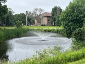 Building Photo - 521-206