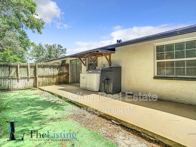 Building Photo - 1521 Swordbill Dr