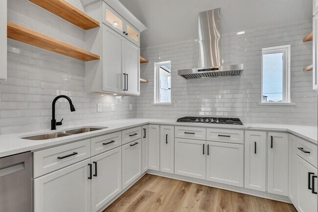 Building Photo - 157 Country Pl Ln