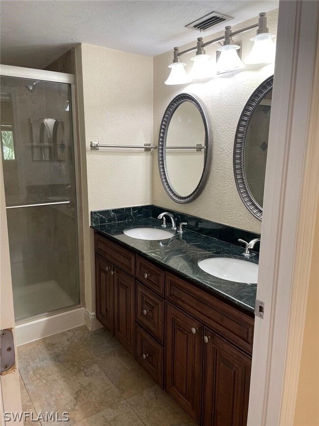 Building Photo - 2385 Naples Trace Cir