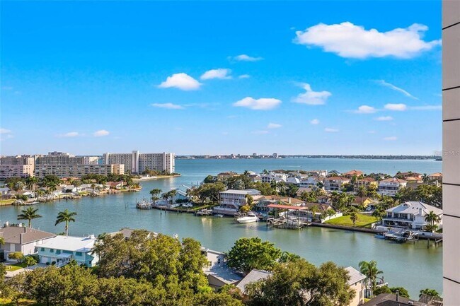 Building Photo - 5950 Pelican Bay Plaza S