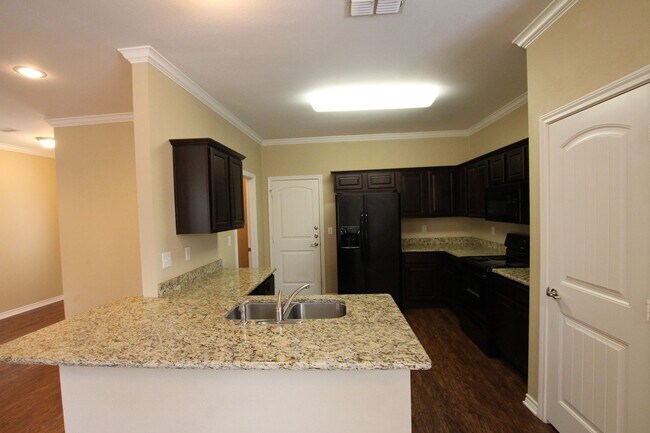 Building Photo - Coming Soon! Gorgeous 3 Bedroom Home in Th...