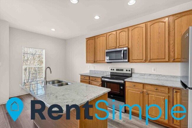 Building Photo - 983 Longview Ln