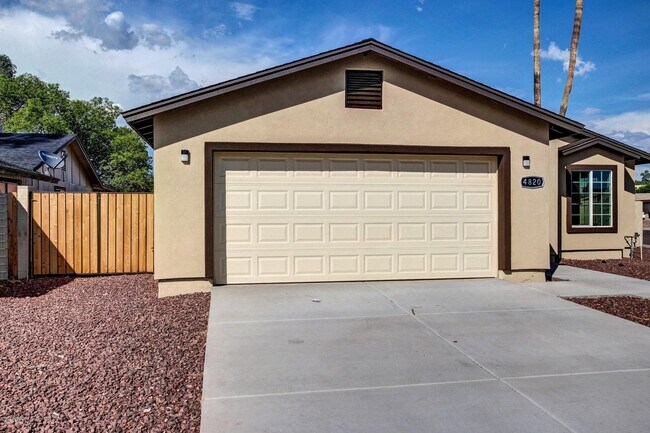 Building Photo - 4820 W Golden Ln
