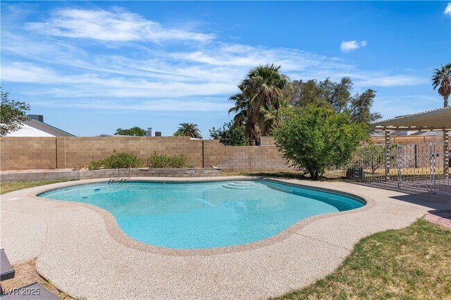Building Photo - 7604 Charles Conrad Cir