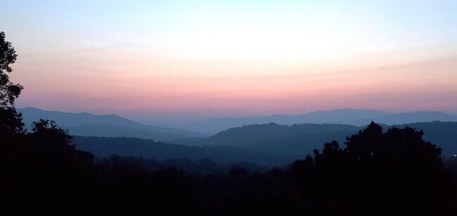 Building Photo - 277 Echo Ridge Rd