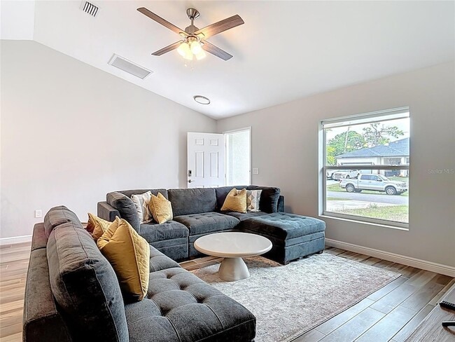 Building Photo - 63 Cory St