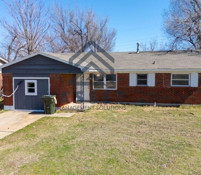 Building Photo - 1216 McGregor Dr