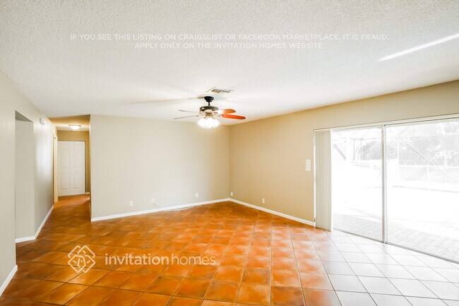 Building Photo - 10274 Ramblewood Dr