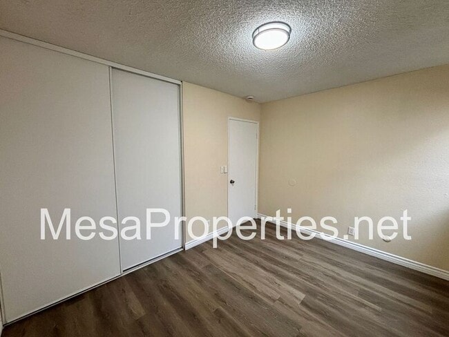 Building Photo - 653 N Lancewood Ave