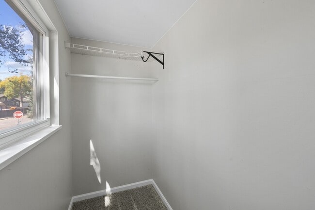 Building Photo - 1033 Turley Dr