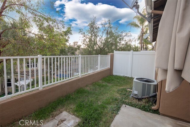 Building Photo - 28372 Boulder Dr