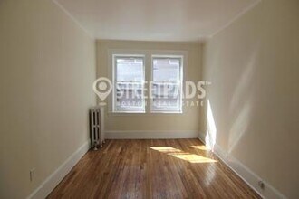 Building Photo - 2 bedroom in Somerville MA 02143