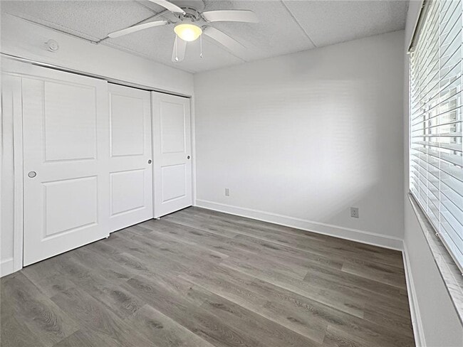 Building Photo - 4435 1st St NE