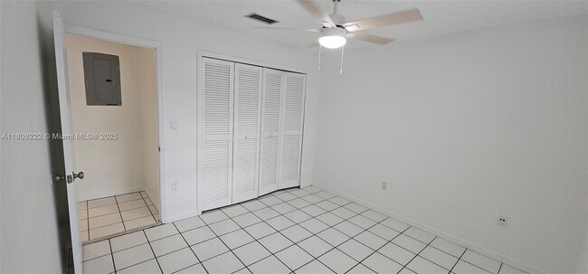 Building Photo - 7511 SW 114th Ct
