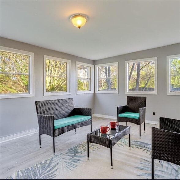 Building Photo - 1080 Rafington Dr