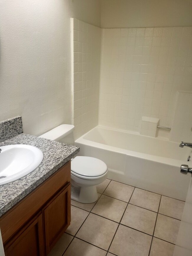 Building Photo - Nice Single Story in Quiet Murrieta Neighb...