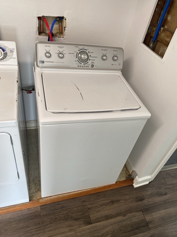 Building Photo - 2059 Dixie Belle Dr