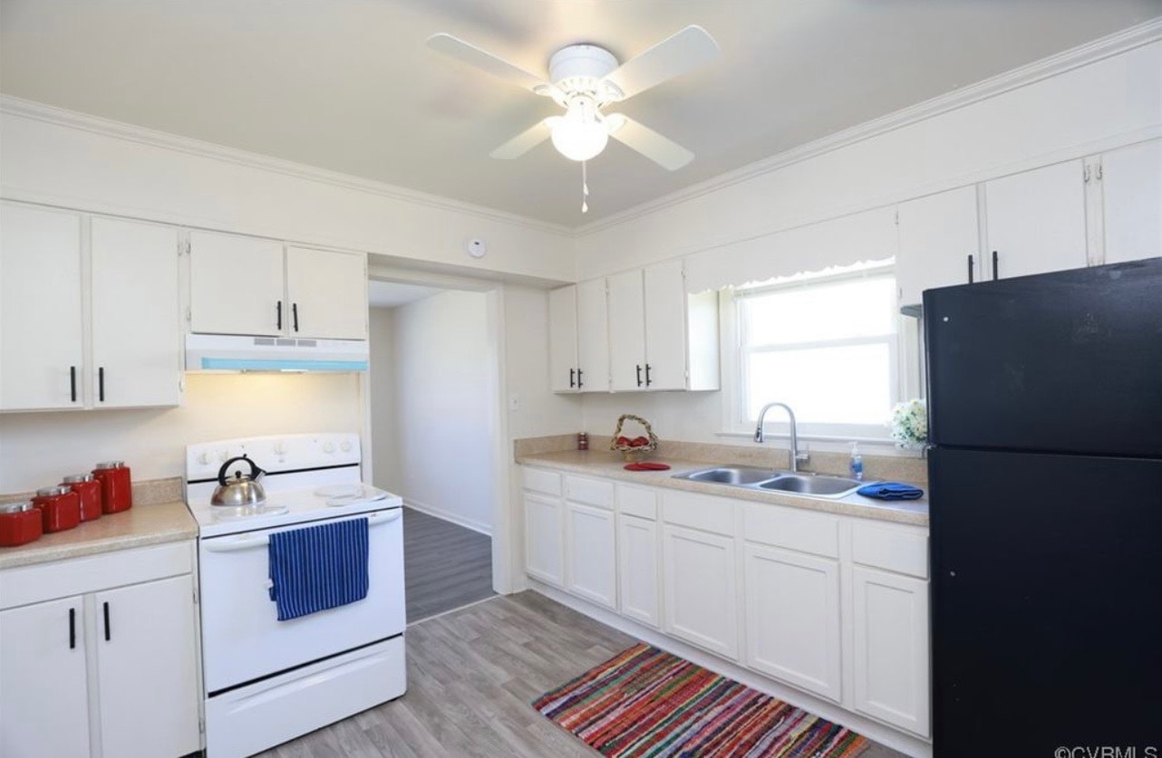 Building Photo - 605 N South St