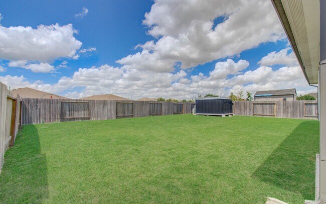 Building Photo - 22 Desert Spring Ln