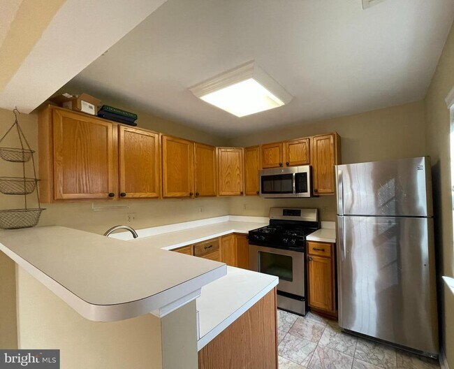 Building Photo - 9131 Gracious End Ct