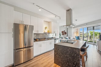 Building Photo - Waterside at River Park Apartments