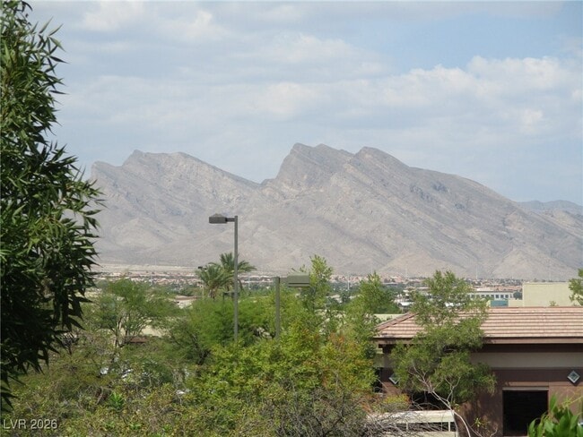 Building Photo - 1001 Domnus Ln