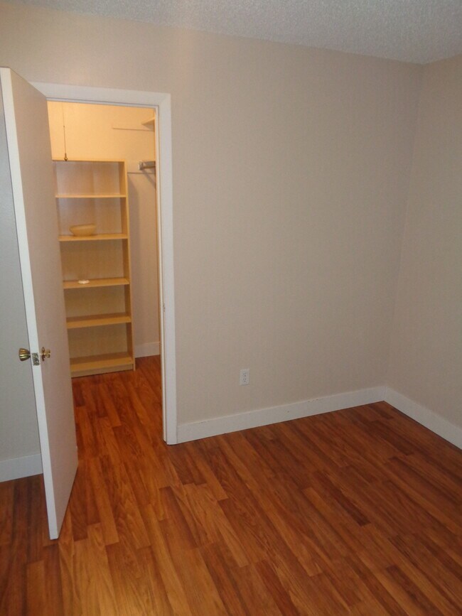 Building Photo - 7205 S Gaylord St