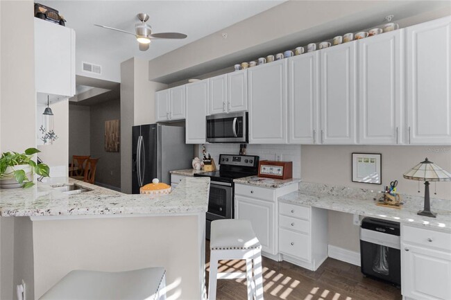 Building Photo - 501 Mirasol Cir