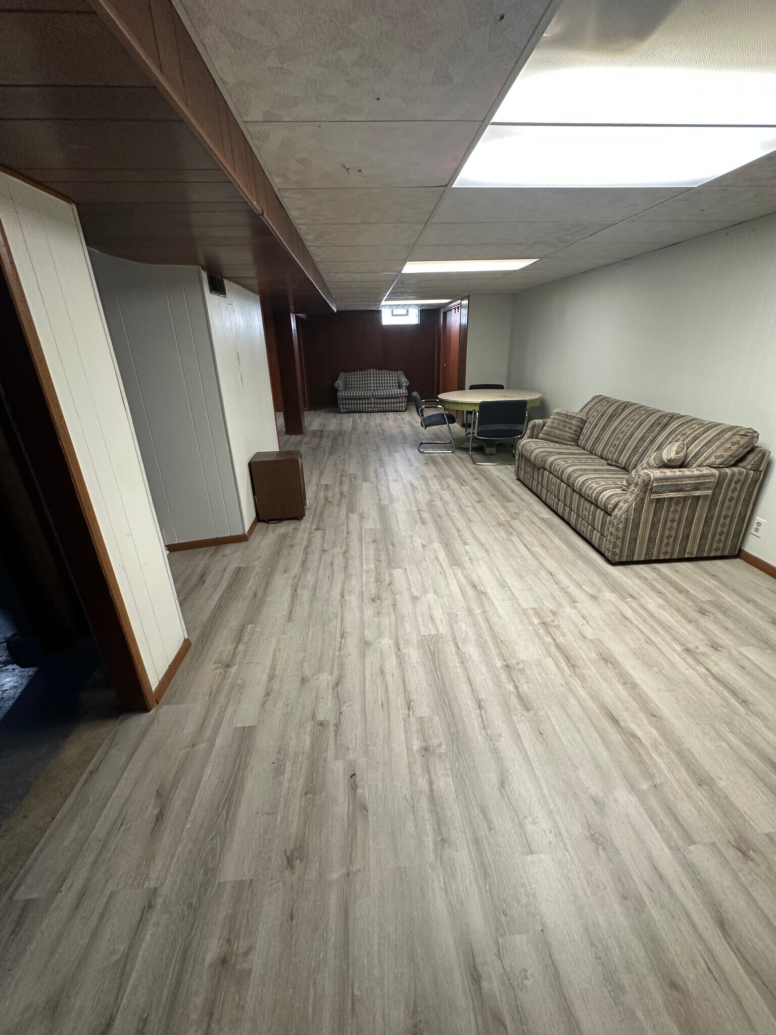 Finished basement - 884 Kingston Dr