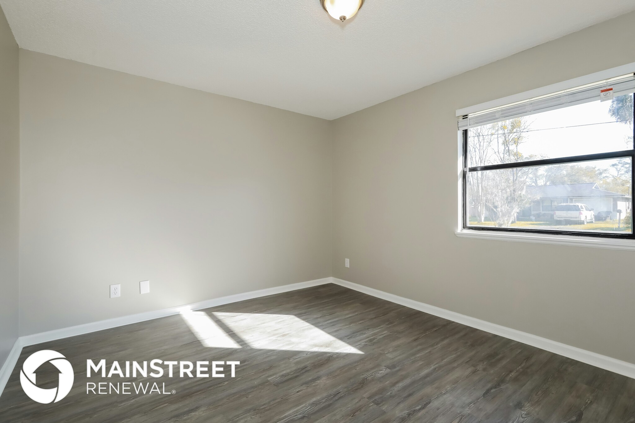 Building Photo - 301 Highland Ave