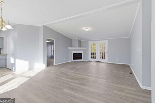 Building Photo - 5320 Long Branch Rd