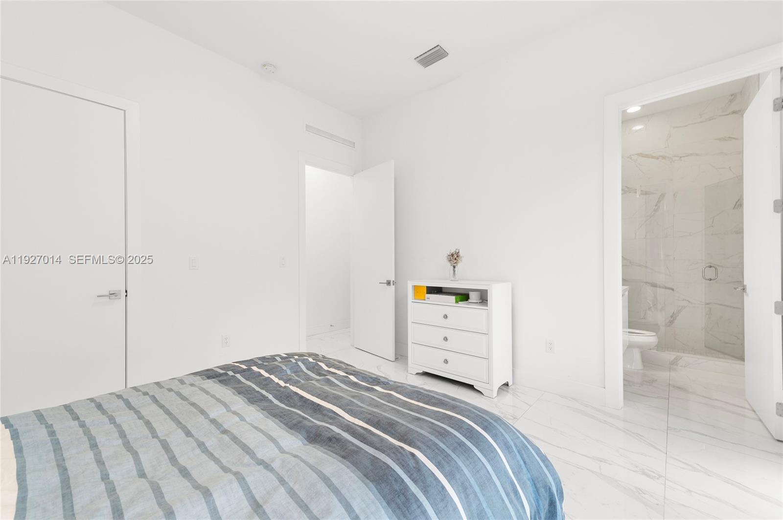 Building Photo - 7455 NW 103rd Pl