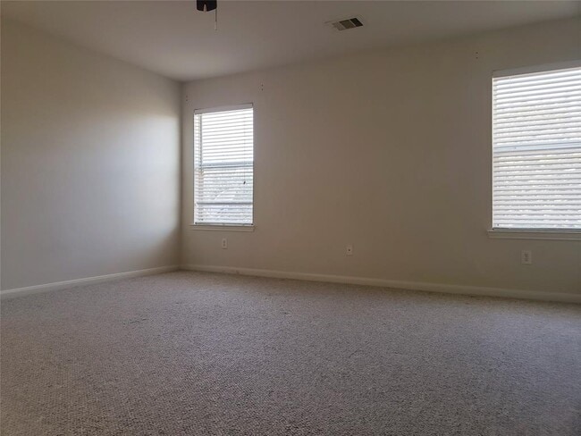 Building Photo - 21202 Spring Bend Ln