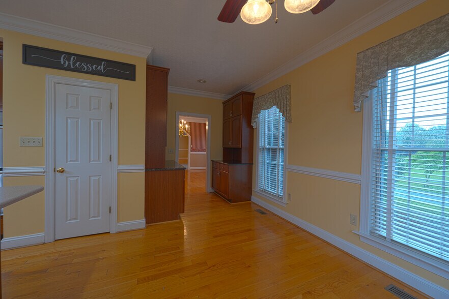 Butlers Pantry - 1495 Merrimans Ln